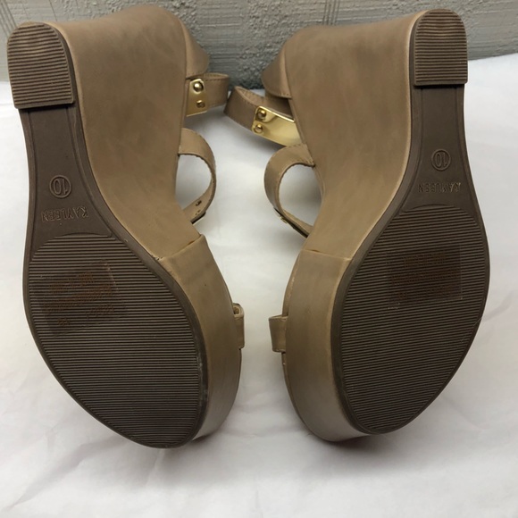 KAYLEEN By Los Angeles Women's size 10 taupe/beige with gold plates 5” Wedges - Picture 3 of 16